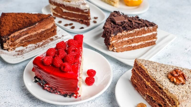 Innovative Flavor Combinations: Elevating Pastry Cake Creations