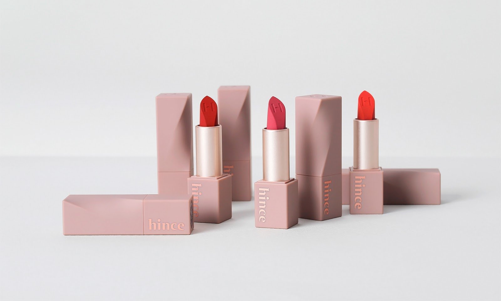 Why Are Lipstick Boxes Wholesale Getting So Much Popular?