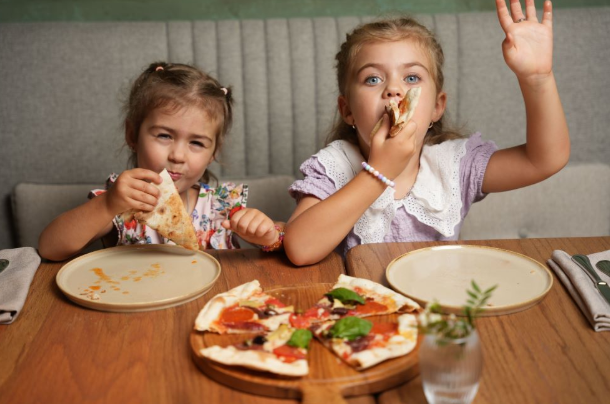Fun Places to Eat with Kids: A Complete Guide